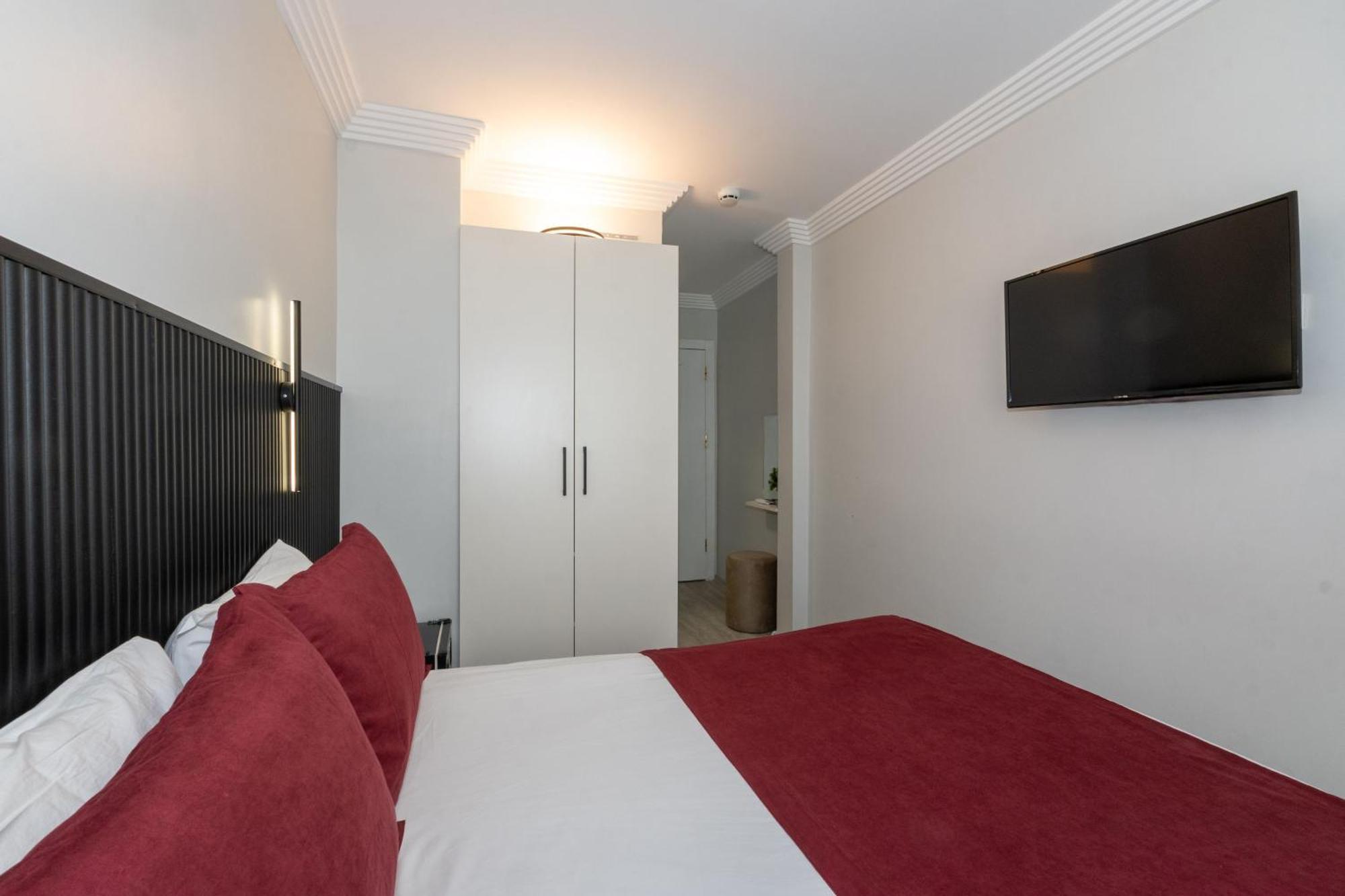 Istanbul Holiday Hotel Exterior foto