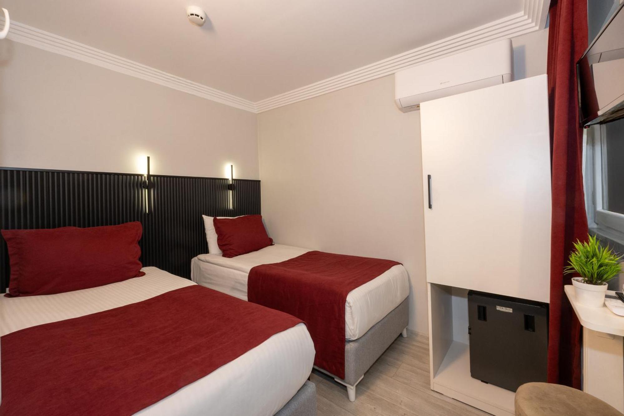 Istanbul Holiday Hotel Exterior foto
