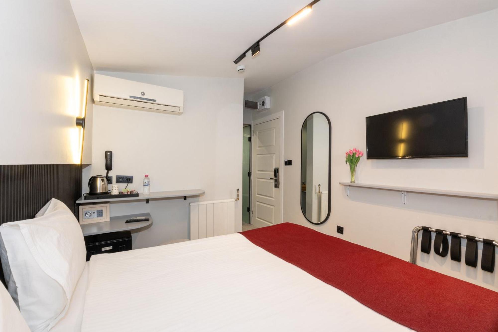 Istanbul Holiday Hotel Exterior foto
