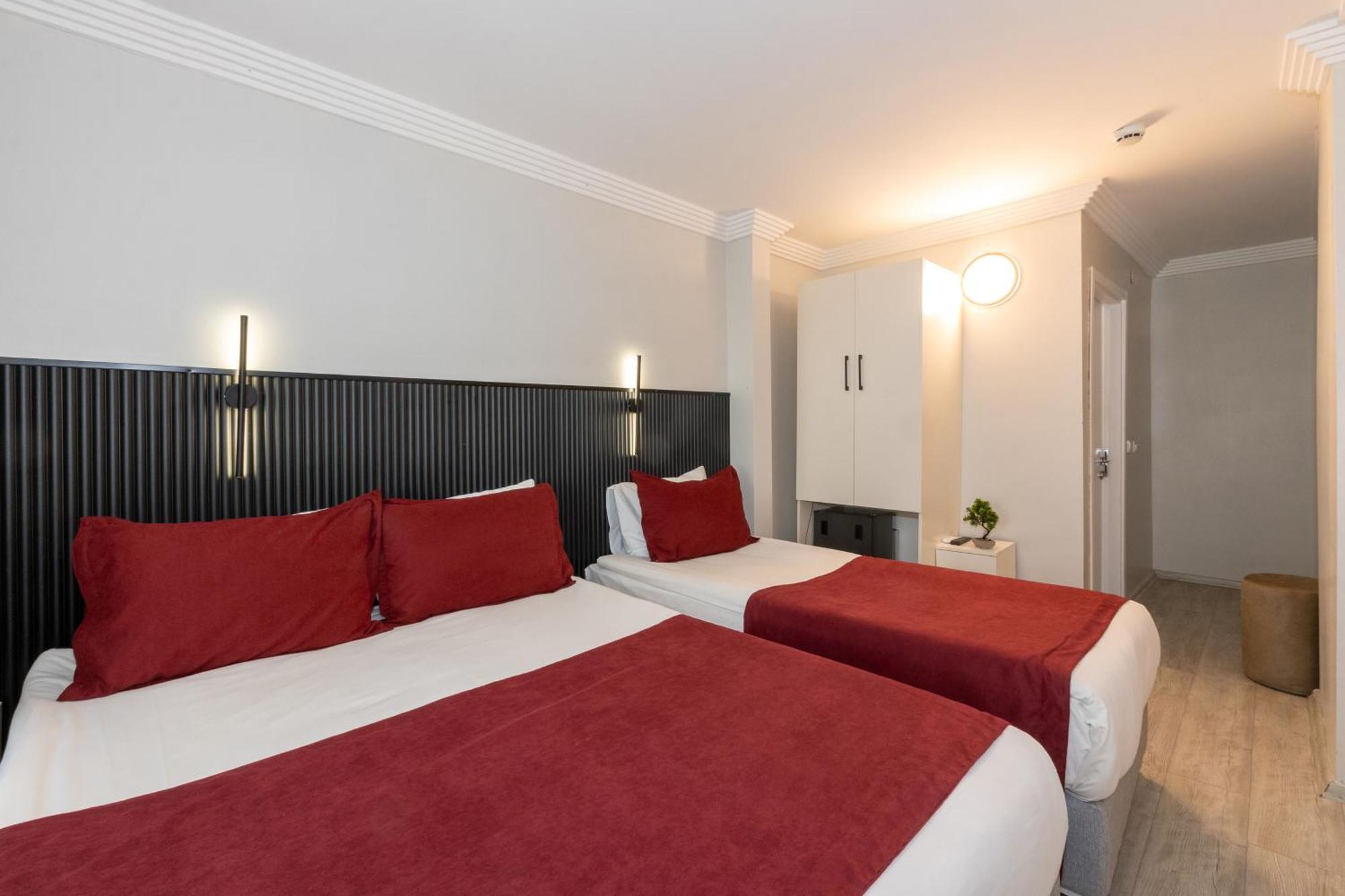 Istanbul Holiday Hotel Exterior foto
